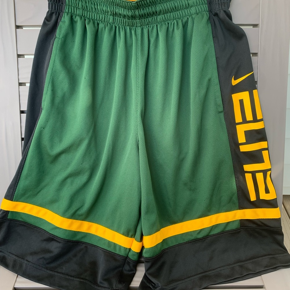 Basketball shorts